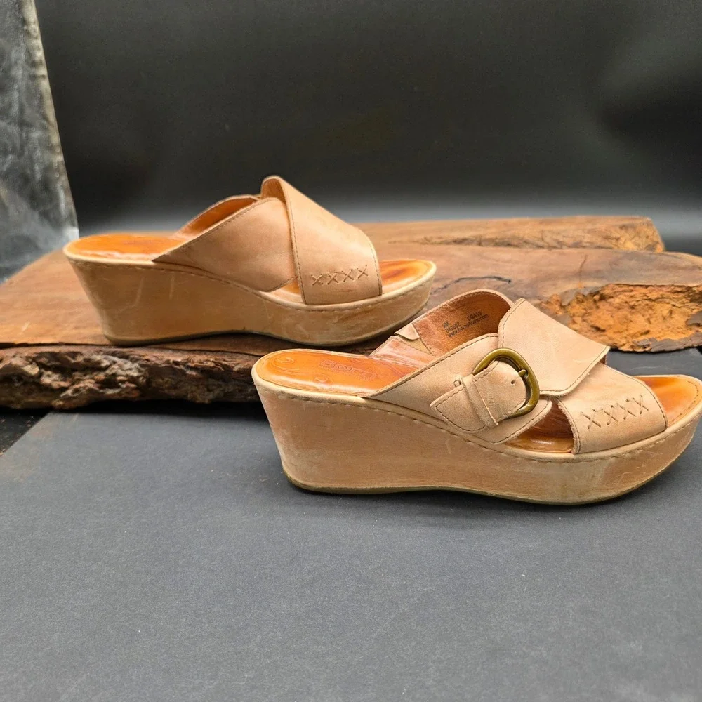 Boho Born Wedge Sandals Womens Size 9 Tan Leather Buckle Slide Platform Mules